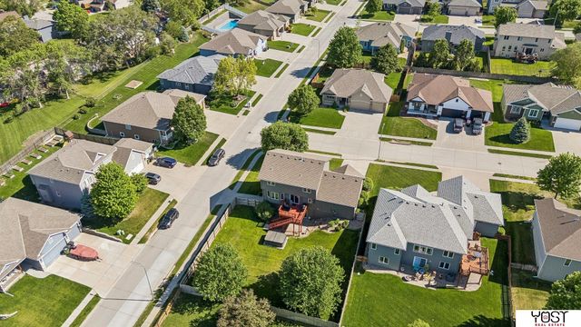 15430 Briar Street, Omaha, NE 68138
