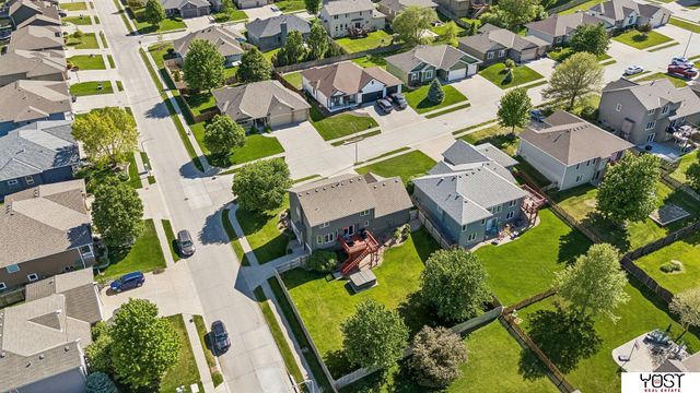 15430 Briar Street, Omaha, NE 68138
