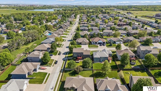 15430 Briar Street, Omaha, NE 68138