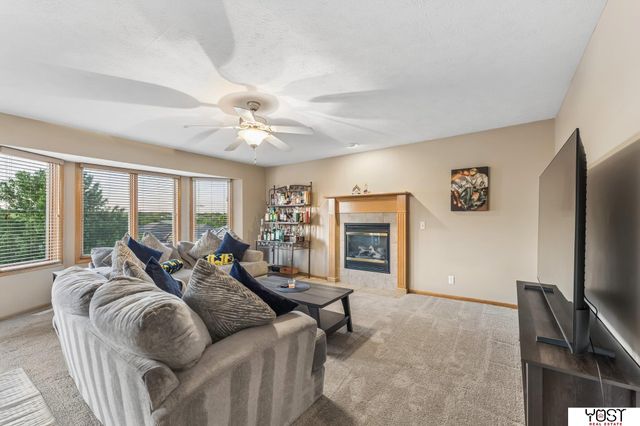 15430 Briar Street, Omaha, NE 68138