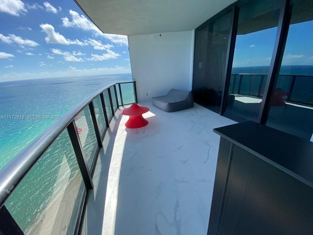18555 Collins Avenue 2905, Sunny Isles Beach, FL 33160