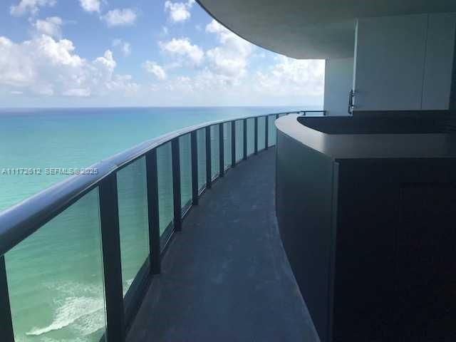 18555 Collins Avenue 2905, Sunny Isles Beach, FL 33160