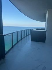 18555 Collins Avenue 2905, Sunny Isles Beach, FL 33160