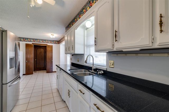 2615 NW 115th Place, Oklahoma City, OK 73120