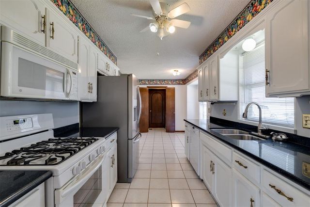 2615 NW 115th Place, Oklahoma City, OK 73120