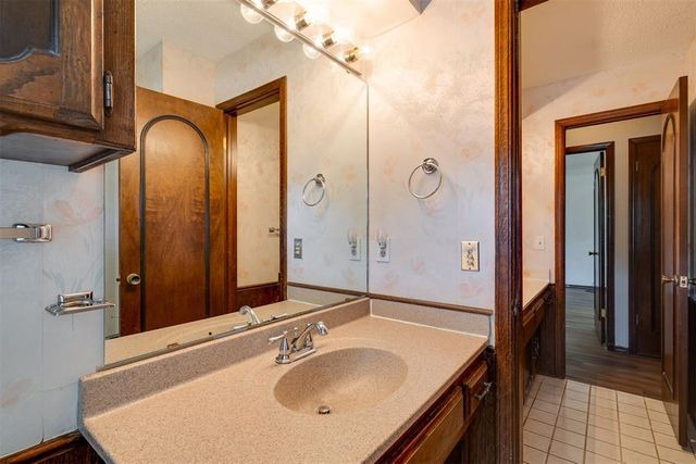 2615 NW 115th Place, Oklahoma City, OK 73120