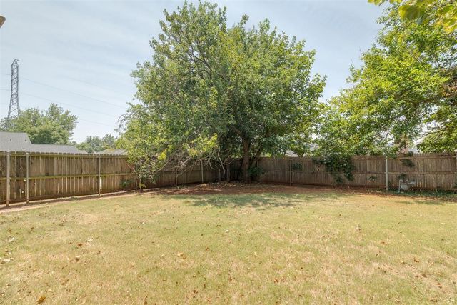 2615 NW 115th Place, Oklahoma City, OK 73120