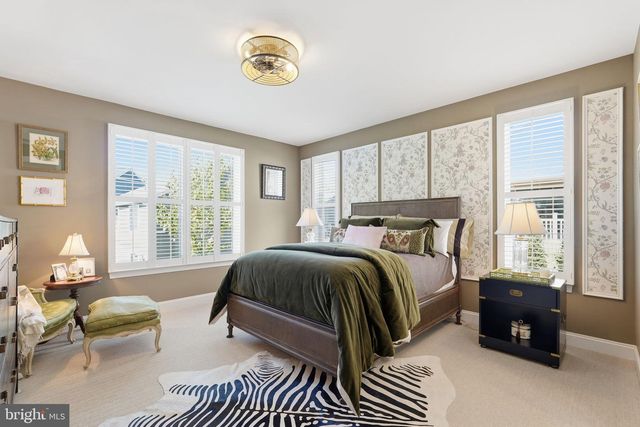102 PEREGRINE CT, Lake Frederick, VA 22630
