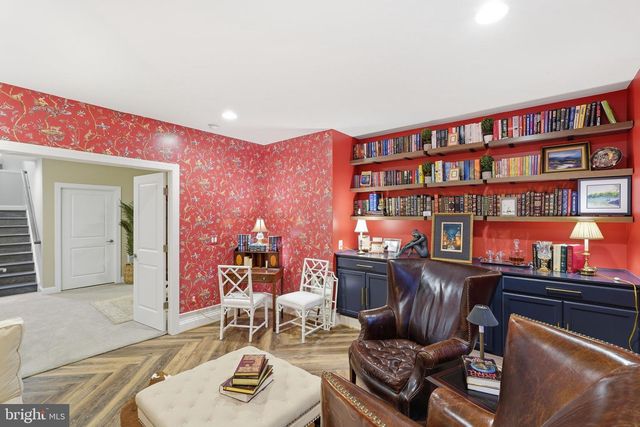 102 PEREGRINE CT, Lake Frederick, VA 22630