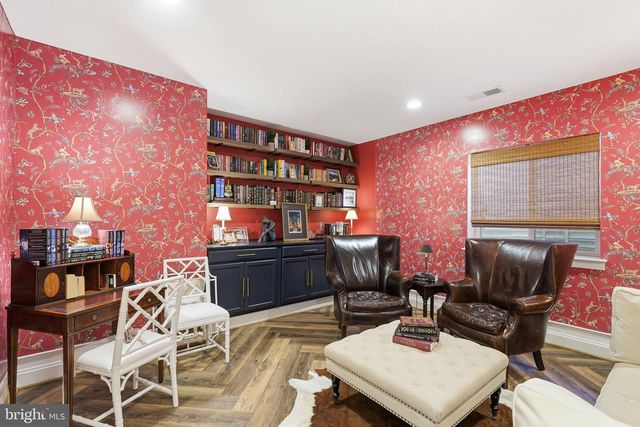 102 PEREGRINE CT, Lake Frederick, VA 22630
