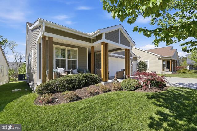 102 PEREGRINE CT, Lake Frederick, VA 22630