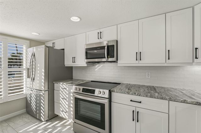 5055 N BEACH ROAD 108, Englewood, FL 34223