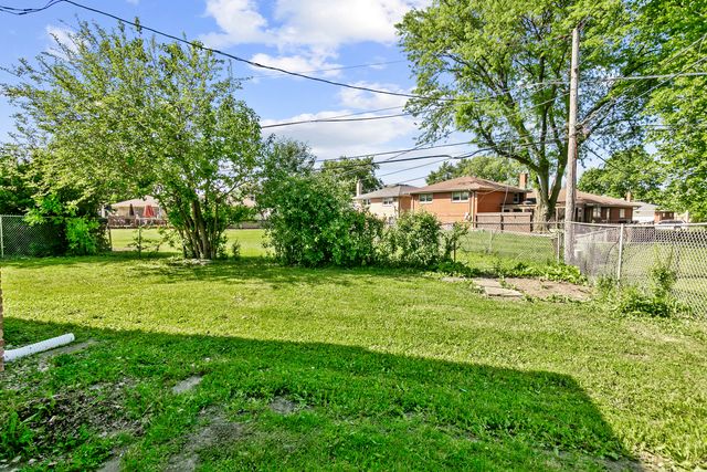 936 E 170th Street, South Holland, IL 60473