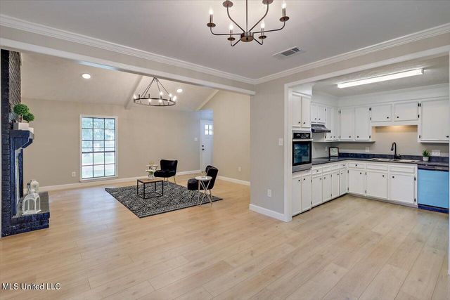 800 Longwood Place, Clinton, MS 39056