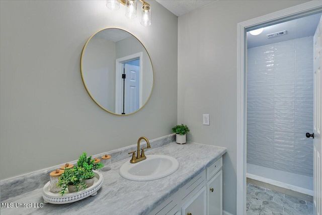 800 Longwood Place, Clinton, MS 39056