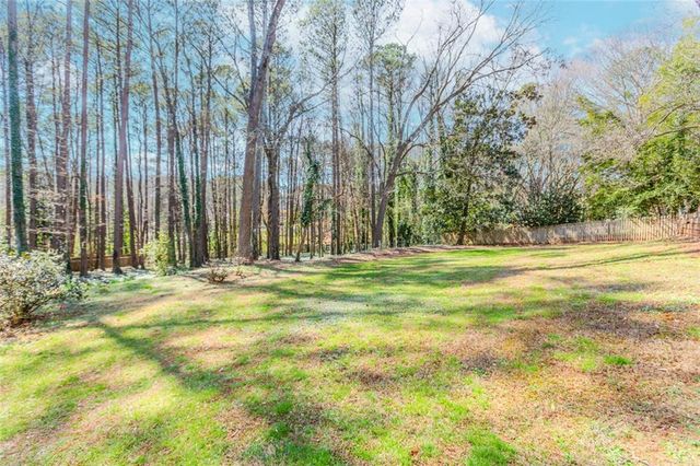 5877 Millstone Run, Stone Mountain, GA 30087