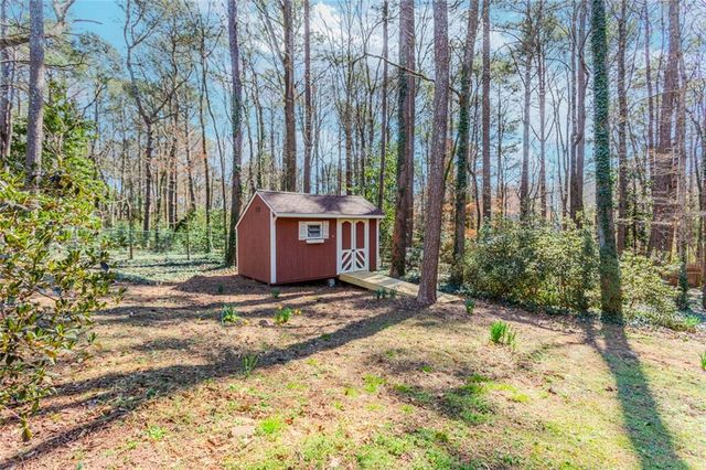5877 Millstone Run, Stone Mountain, GA 30087