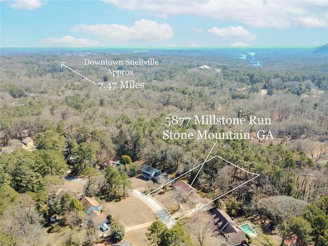 5877 Millstone Run, Stone Mountain, GA 30087