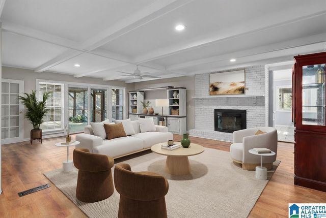 1101 S WALSTON BRIDGE ROAD, Jasper, AL 35501