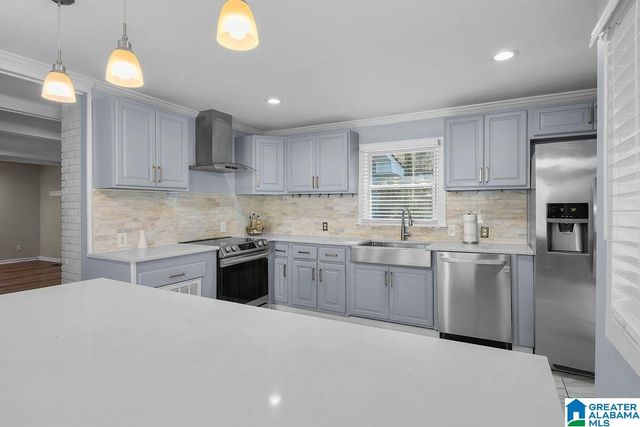 1101 S WALSTON BRIDGE ROAD, Jasper, AL 35501