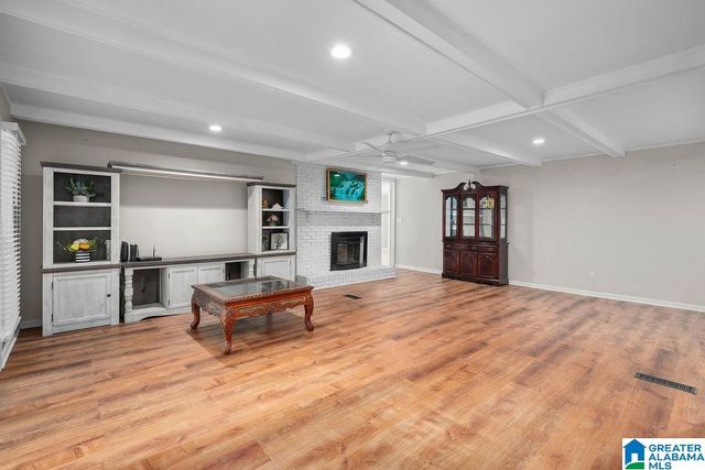 1101 S WALSTON BRIDGE ROAD, Jasper, AL 35501