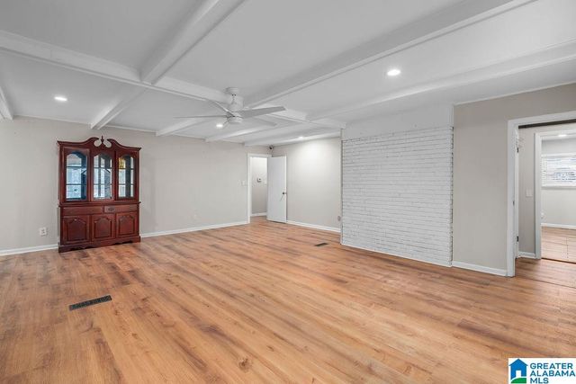 1101 S WALSTON BRIDGE ROAD, Jasper, AL 35501