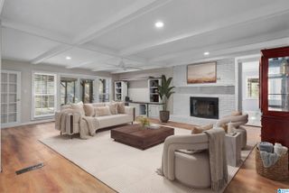 1101 S WALSTON BRIDGE ROAD, Jasper, AL 35501