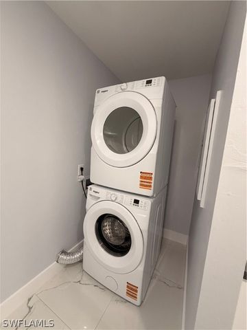 3711 4th AVE NE, Naples, FL 34120