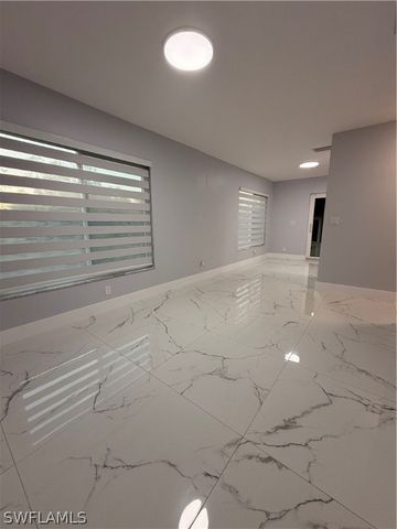 3711 4th AVE NE, Naples, FL 34120