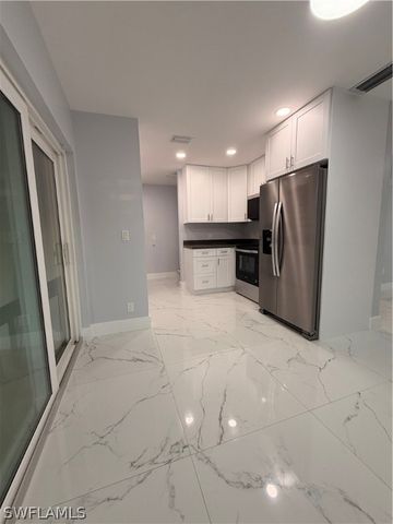 3711 4th AVE NE, Naples, FL 34120