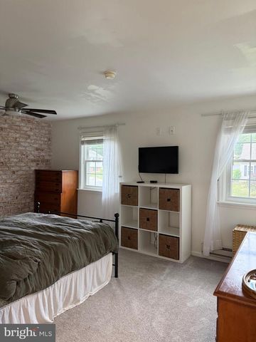 620 BERNHARD AVE, Mount Joy, PA 17552