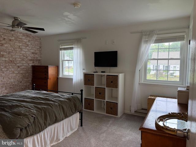 620 BERNHARD AVE, Mount Joy, PA 17552