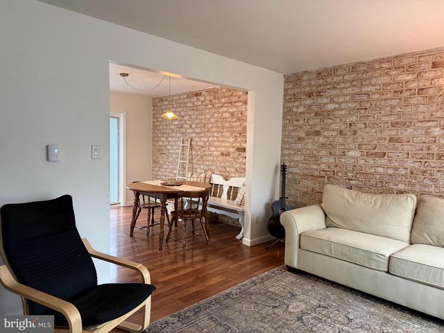 620 BERNHARD AVE, Mount Joy, PA 17552