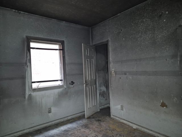 1113 W 11th Avenue, Gary, IN 46407