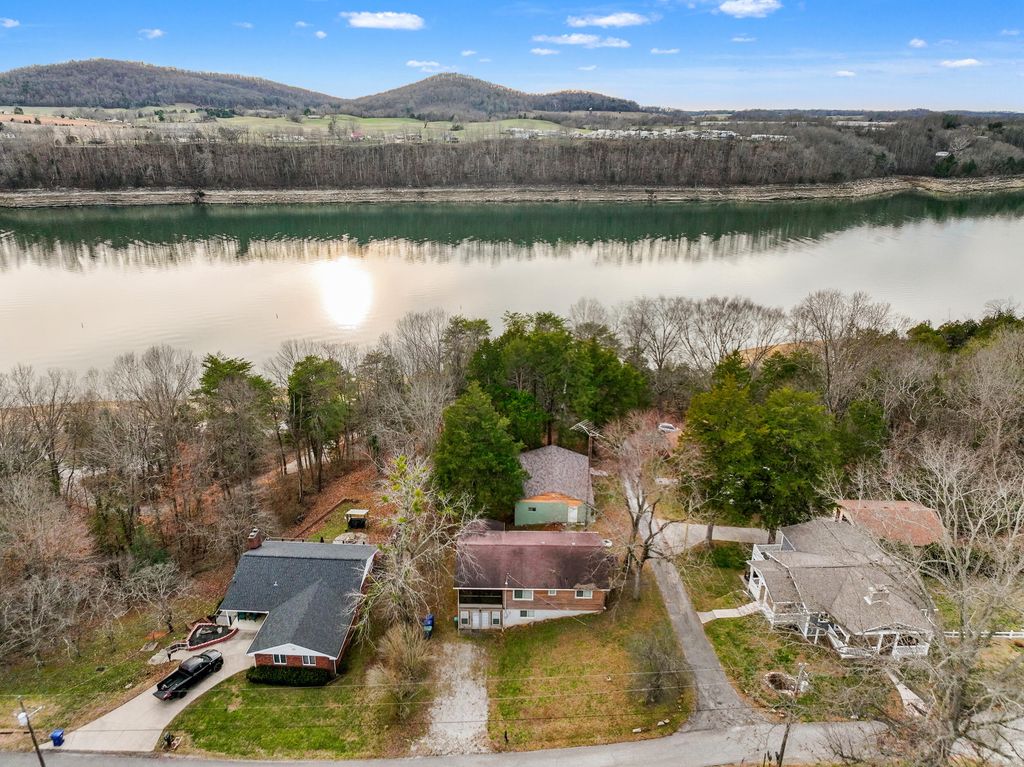 311 Meece Avenue, Nancy, KY 42544