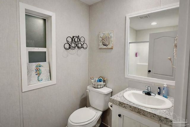 9429 Gulf Beach Hwy, Pensacola, FL 32507