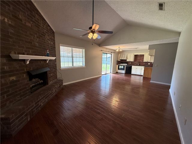 415 Rodric Circle, Siloam Springs, AR 72761