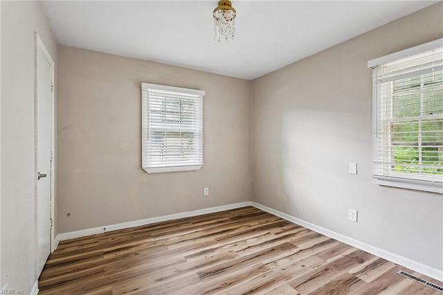 461 Dare AVE, Hampton, VA 23661