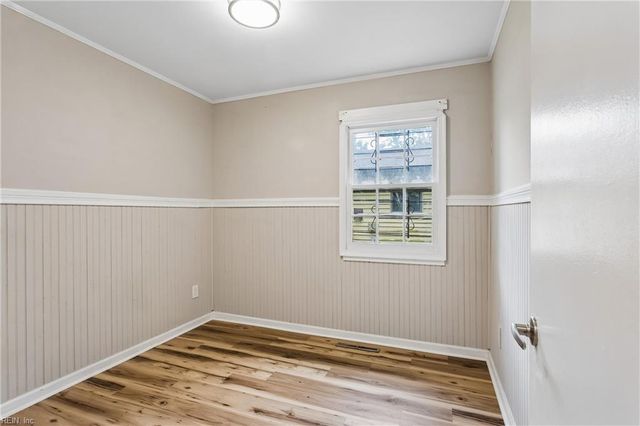 461 Dare AVE, Hampton, VA 23661
