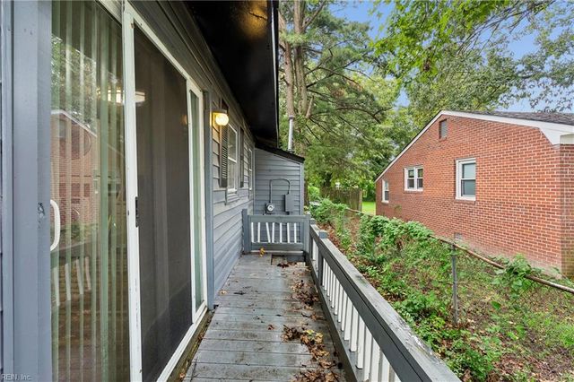 461 Dare AVE, Hampton, VA 23661