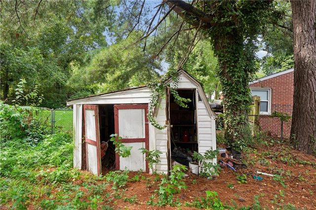 461 Dare AVE, Hampton, VA 23661