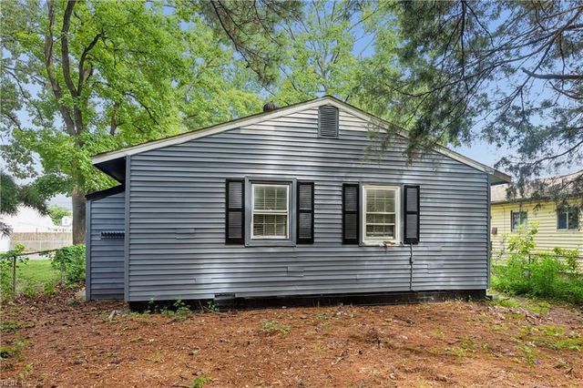 461 Dare AVE, Hampton, VA 23661