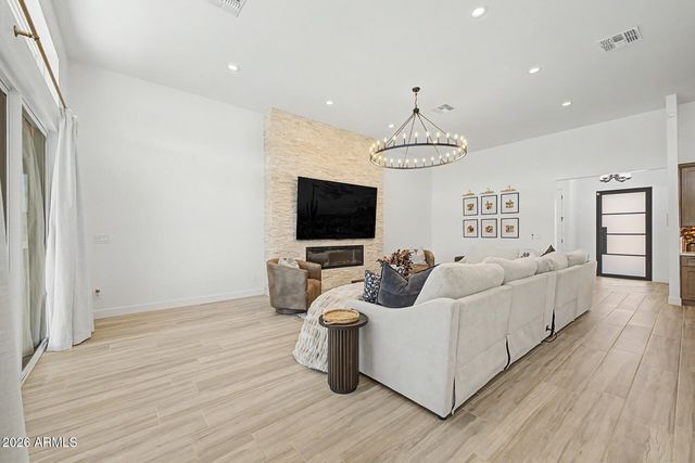 28668 N 151ST Avenue, Surprise, AZ 85387
