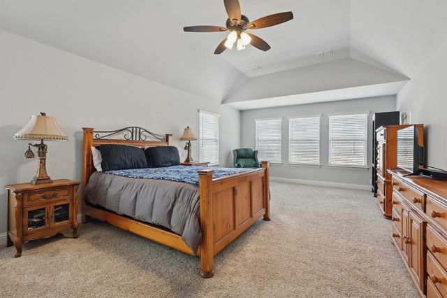 1115 Wyndbrook Drive, Justin, TX 76247