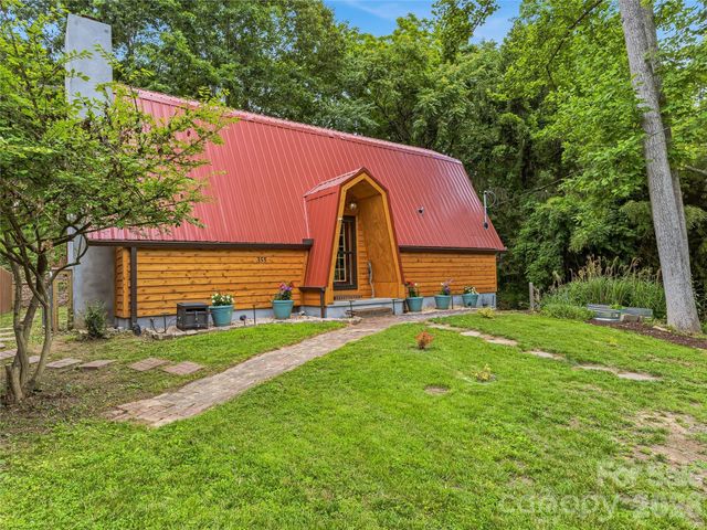 355 London Road, Asheville, NC 28803