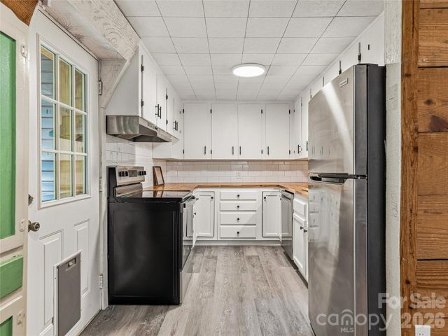 355 London Road, Asheville, NC 28803