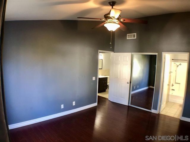 13212 Salmon River Rd 205, San Diego, CA 92129