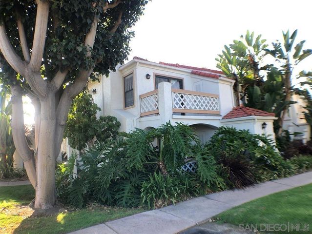 13212 Salmon River Rd 205, San Diego, CA 92129