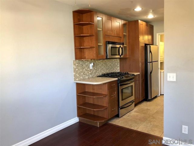 13212 Salmon River Rd 205, San Diego, CA 92129