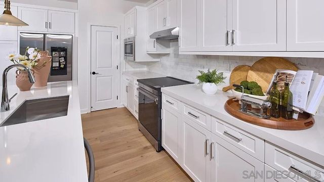 111 Metz Way, Oceanside, CA 92057